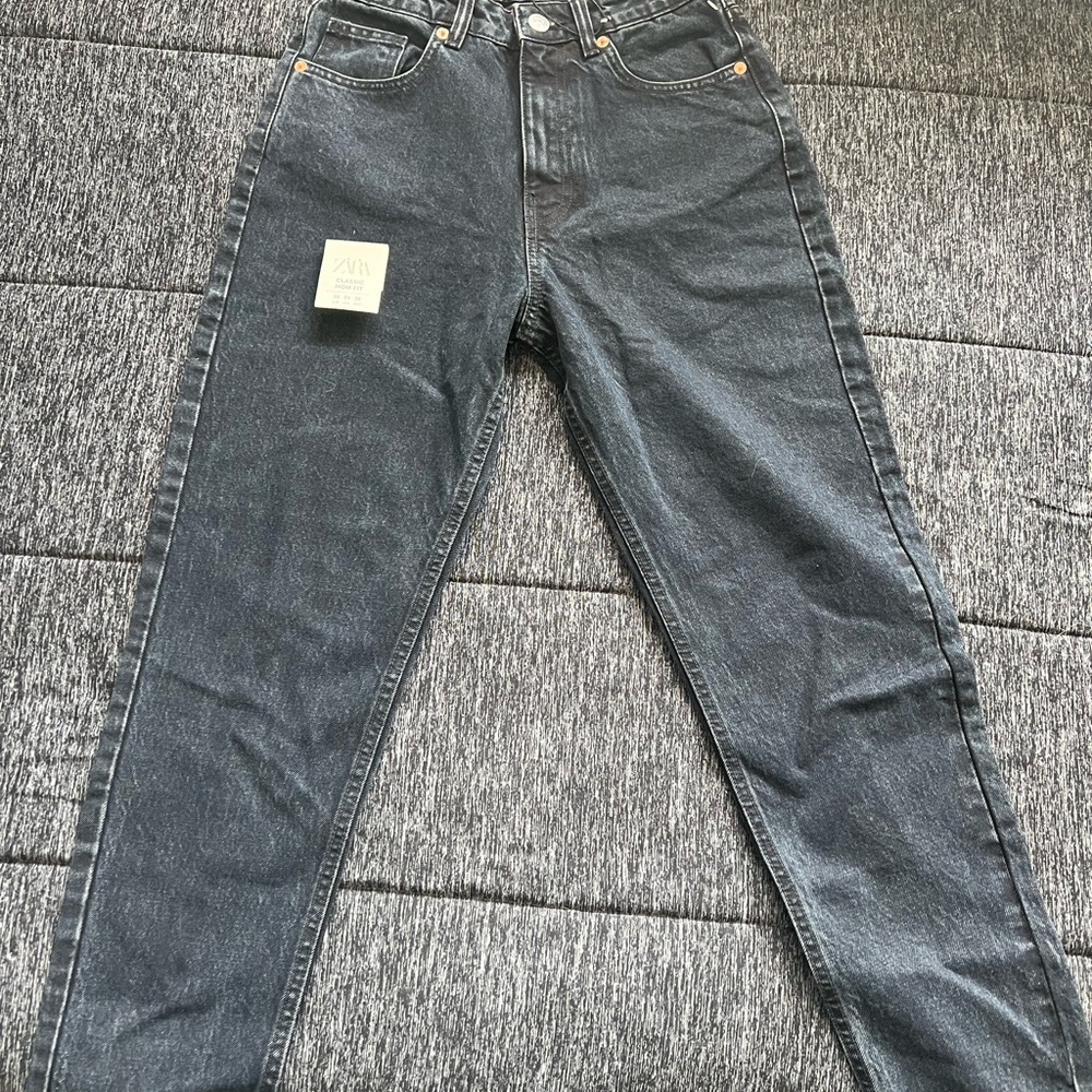 Zara Women's Classic Mom Fit Jeans